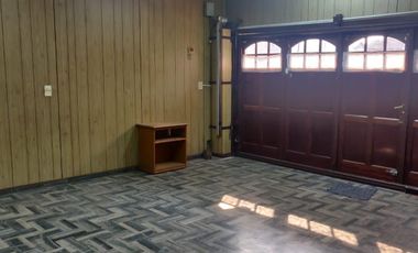 Venta - Casa  4 amb. - Ramos Mejia Sur