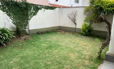 Venta - Casa  4 amb. - Ramos Mejia Sur