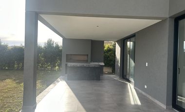 Casa en  venta en San Matias, Área 5