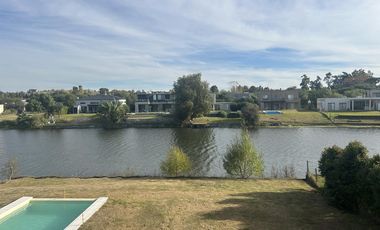 Casa en  venta en San Matias, Área 5