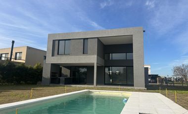 Casa en  venta en San Matias, Área 5