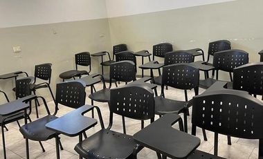 Oficinas con Galpón en VENTA