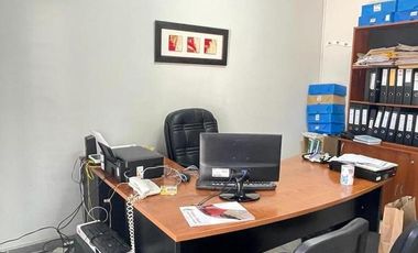 Oficinas con Galpón en VENTA