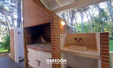 Casa en  alquiler en Pinamar Norte para 7 personas a 500 mts del mar