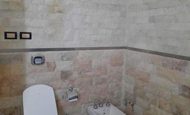 Venta/Alquiler Anual - Casa en El Lauquen
