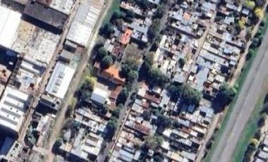 Casa venta - dos dormitorios 1 baño - 200mts2 totales - Berisso