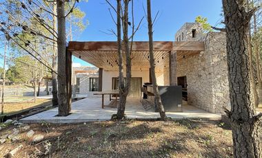 Casa en Alquiler - Maritimo III Lote 136 de Costa Esmeralda - Camino privado hasta la playa