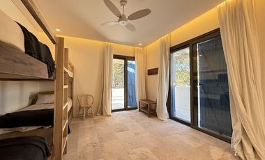 Casa en Alquiler - Maritimo III Lote 136 de Costa Esmeralda - Camino privado hasta la playa