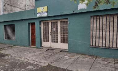 Casa en venta - 3 dormitorios 1 baño - 450mts2 - Ensenada