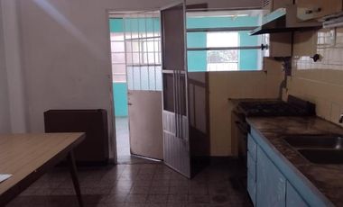 Casa en venta - 3 dormitorios 1 baño - 450mts2 - Ensenada