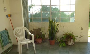 Casa en venta - 3 dormitorios 1 baño - 450mts2 - Ensenada