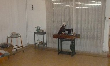 Casa en venta - 3 dormitorios 1 baño - 450mts2 - Ensenada