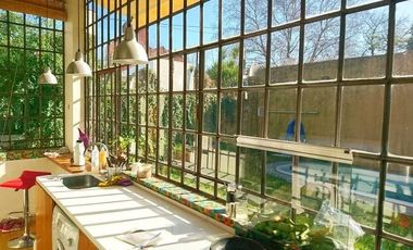 Casa en venta - 3 dormitorios 1 baño - Cochera - 245mts2 - Don Bosco