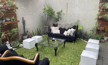 Casa en venta - 3 dormitorios 3 baños - Cochera - 250mts2 - Temperley