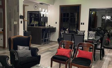 Casa en venta - 3 dormitorios 3 baños - Cochera - 250mts2 - Temperley