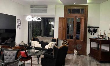 Casa en venta - 3 dormitorios 3 baños - Cochera - 250mts2 - Temperley