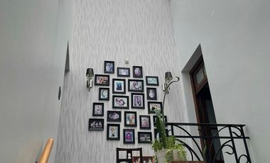 Casa en venta - 3 dormitorios 3 baños - Cochera - 250mts2 - Temperley