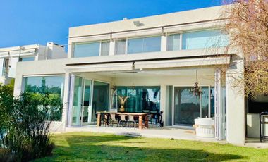 ALQUILER CASA ALISOS NORDELTA:  5 DORM. C/MUEBLES - PISCINA - A LA LAGUNA