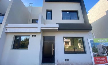 PH EN VENTA EN NUEVO BARRIO SAN RAFAEL -GAS NATURAL