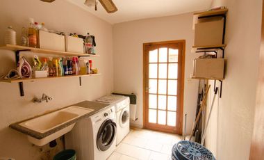 Casa venta 4 dormitorios  4 baños 3 cocheras 600mts2 totales - Ringuelet