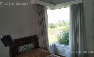 EXCELENTE CASA AL RIO EN SAN BENITO