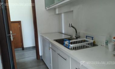 EXCELENTE CASA AL RIO EN SAN BENITO