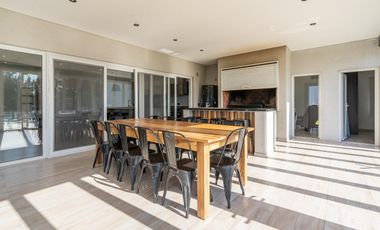 CASA VENTA COSTA ESMERALDA ECUESTRE 6709