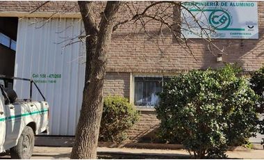 Galpón en Venta - Funes