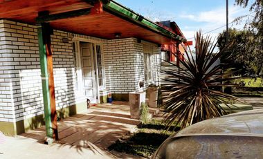 Casa en venta - 3 dormitorios 2 baños - 200tms2 - Santa Clara Del Mar