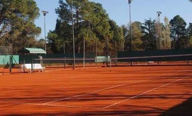 Espectacular  lote en Country Club Larena, Pilar