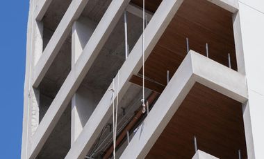 Monoambiente venta  -39 mts 2 totales con balcón- La Plata-pozo-emprendimiento.