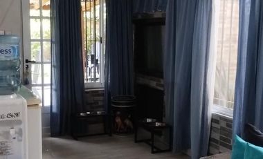 Casa en venta - 2 Dormitorios 1 Baño 1 Cochera - 636mts2 - Berazategui