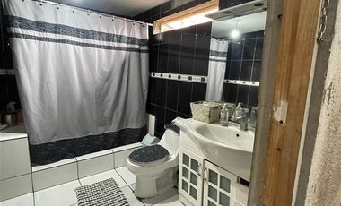 Casa en Venta en Calle Canadá / Calle México