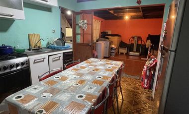 Casa en Venta en Calle Canadá / Calle México