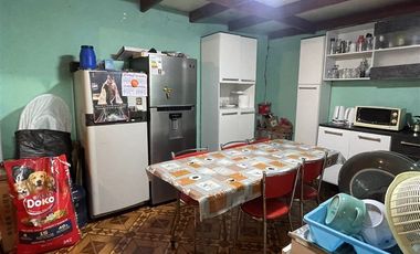 Casa en Venta en Calle Canadá / Calle México