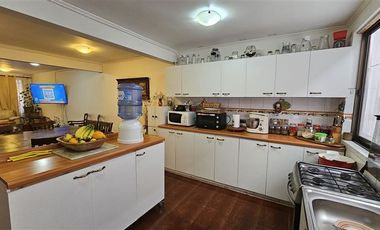 Casa en Venta en Av. La Tirana / Las Encinas