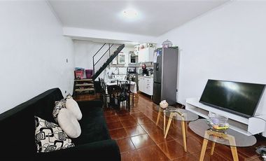 Casa en Venta en Av. La Tirana / Las Encinas