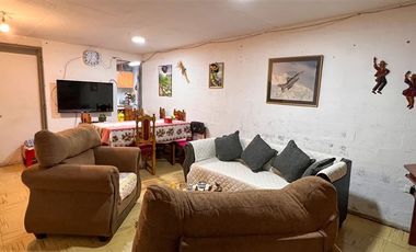 Casa en Venta en Psje. Salitrera Kerima