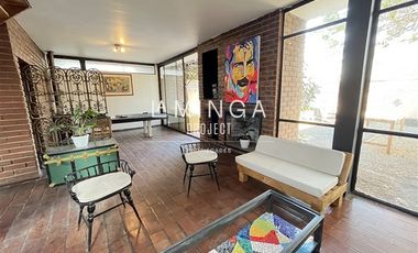 Casa en Venta en Manquehue Sur