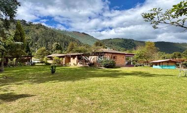 Espectacular casa campestre de 300m2 en Chuntame, Cajicá