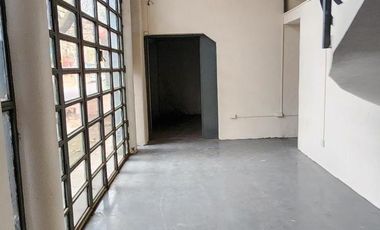 Local comercial  en  Venta sobre Calle Rivadavia
