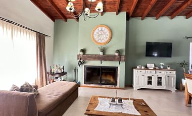 venta Casa en Roque Perez, 3 habitaciones