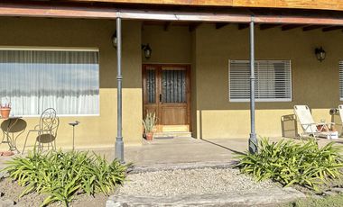venta Casa en Roque Perez, 3 habitaciones