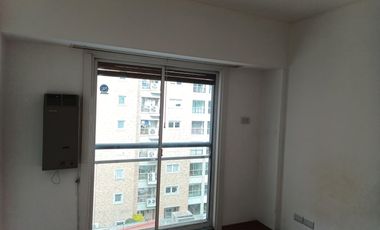Departamento de cuatro ambientes con cochera en Lomas de Zamora