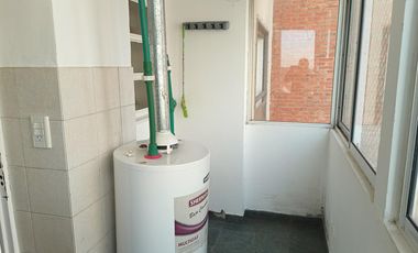 Departamento de cuatro ambientes con cochera en Lomas de Zamora