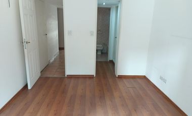 Departamento de cuatro ambientes con cochera en Lomas de Zamora