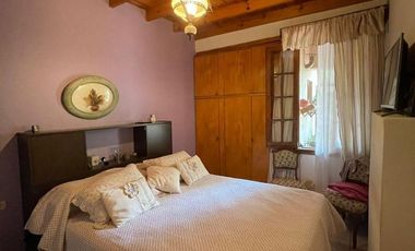 Casa en venta - 4 Dormitorios 2 Baños - 200Mts2 - Azul