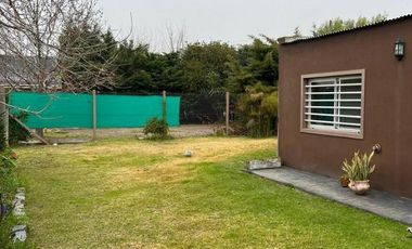Casa en venta - 3 Dormitorios 2 Baños - Cocheras - 464Mts2 - Villa del Plata, Ensenada