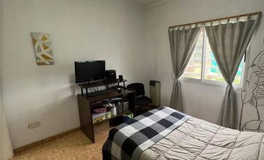 Casa en venta - 3 Dormitorios 2 Baños - Cocheras - 464Mts2 - Villa del Plata, Ensenada