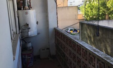 2 locales y un dpto en venta en Pinamar
